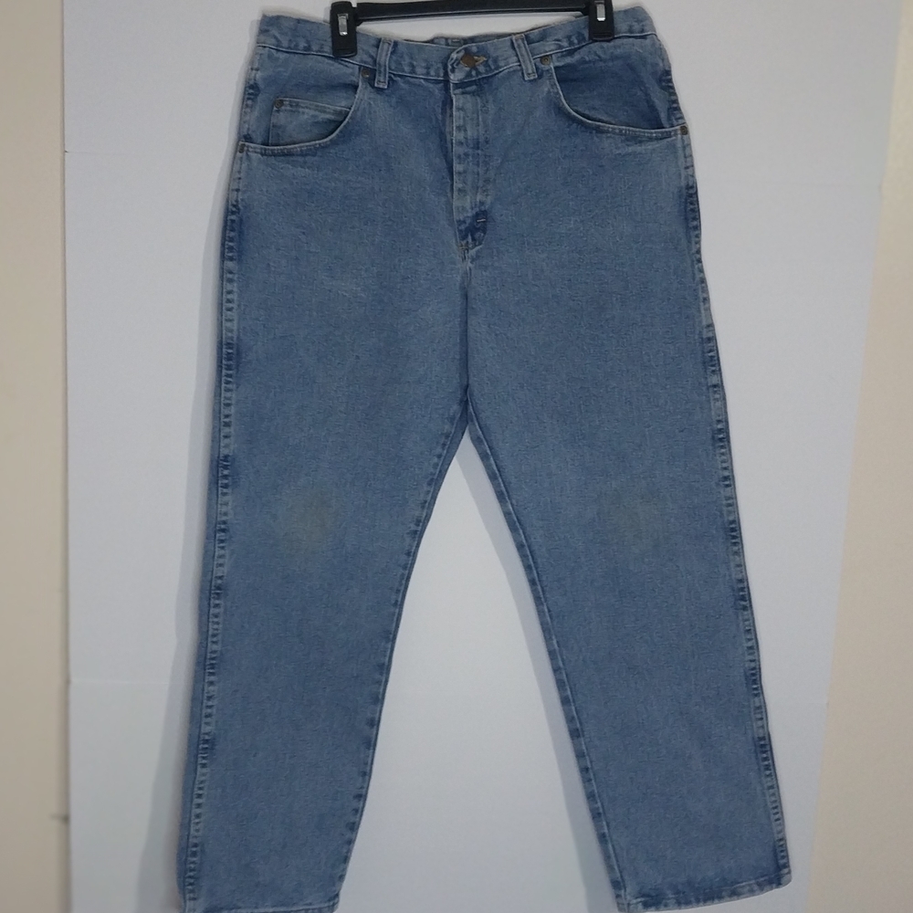 Wrangler Men's Relaxed Fit Light Blue Jeans